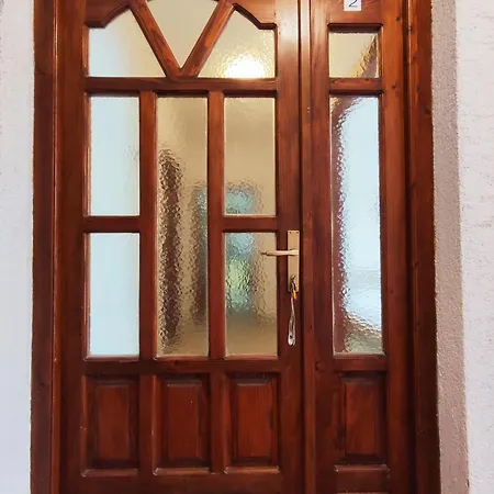 Ivandic Apartment *